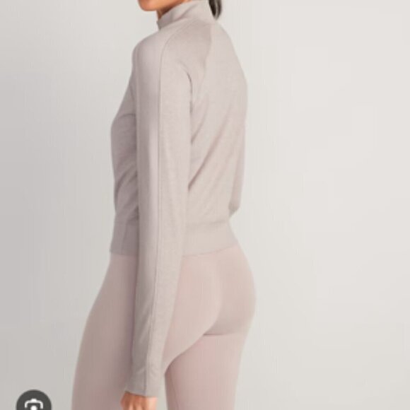 OLD NAVY Cozecore Cropped Mock Neck Top Moon Mist Tan Small - Picture 2 of 9